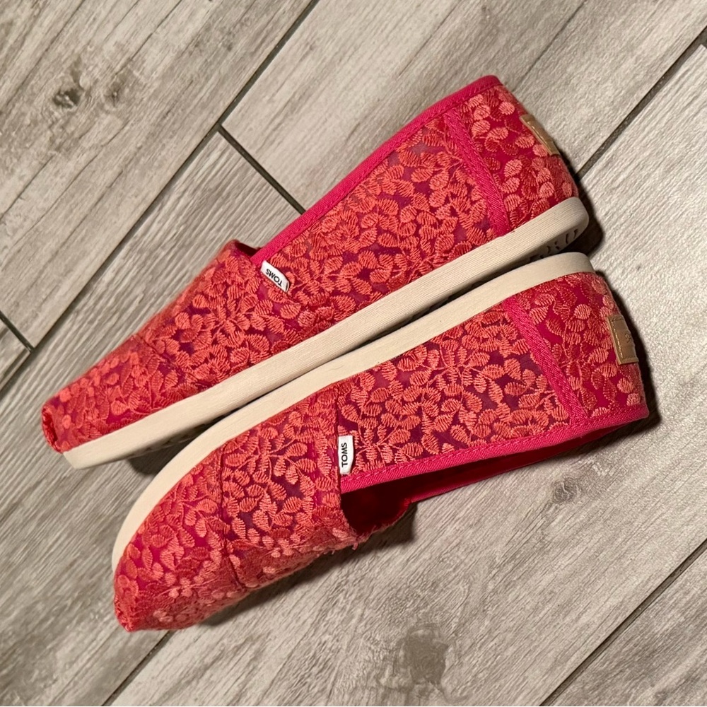 TOMS Women's Botanical Lace Alpargatas. Size 8W. Like New